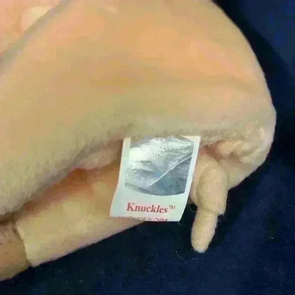 Ty Beanie Baby Knuckles.
